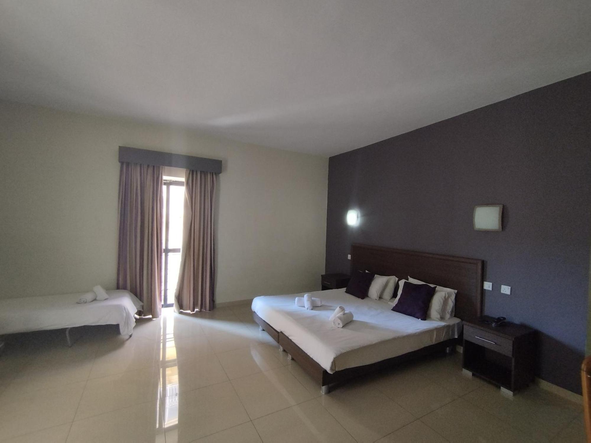 Windsor Hotel Sliema Exterior photo